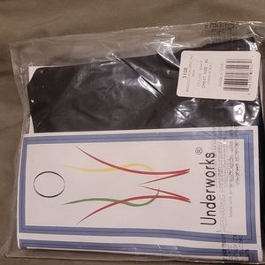 Black sports/binding bra size 42, NIB